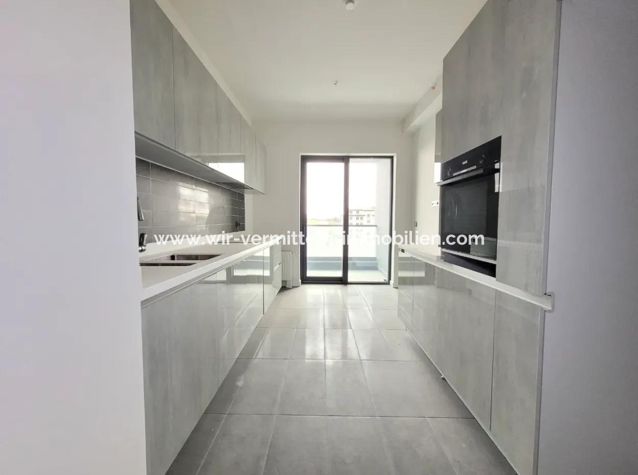 Beytepe İncek Bulvar Loft Satılık 3+1 110 M² 20.Kat Bulvar Manzaralı Daire