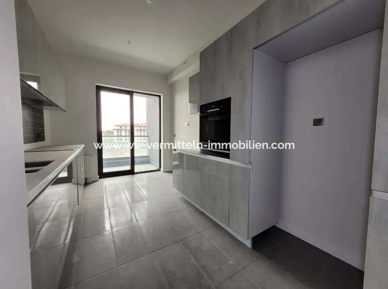 Beytepe İncek Bulvar Loft Satılık 3+1 110 M² 21.Kat Bulvar Manzaralı Daire