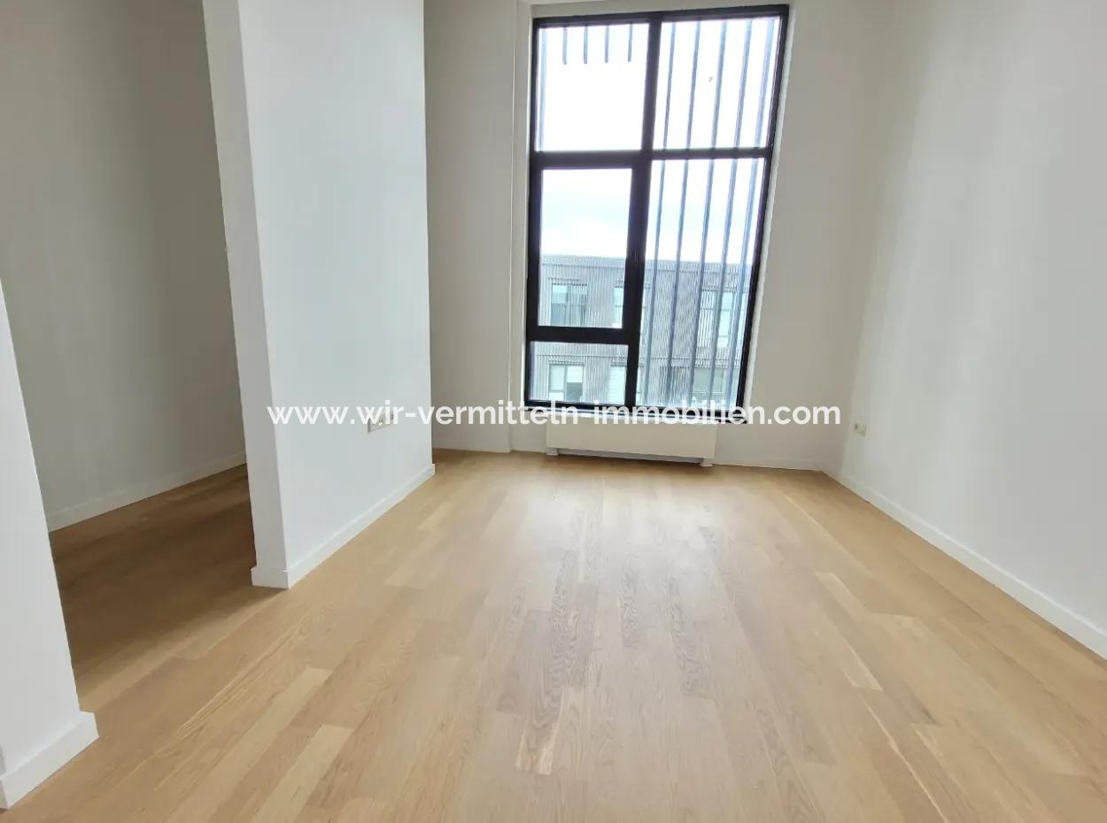 İncek Loft Satılık  5.5+1 Dubleks  Peyzaj Manzaralı 6.Kat Kiracısız Daire