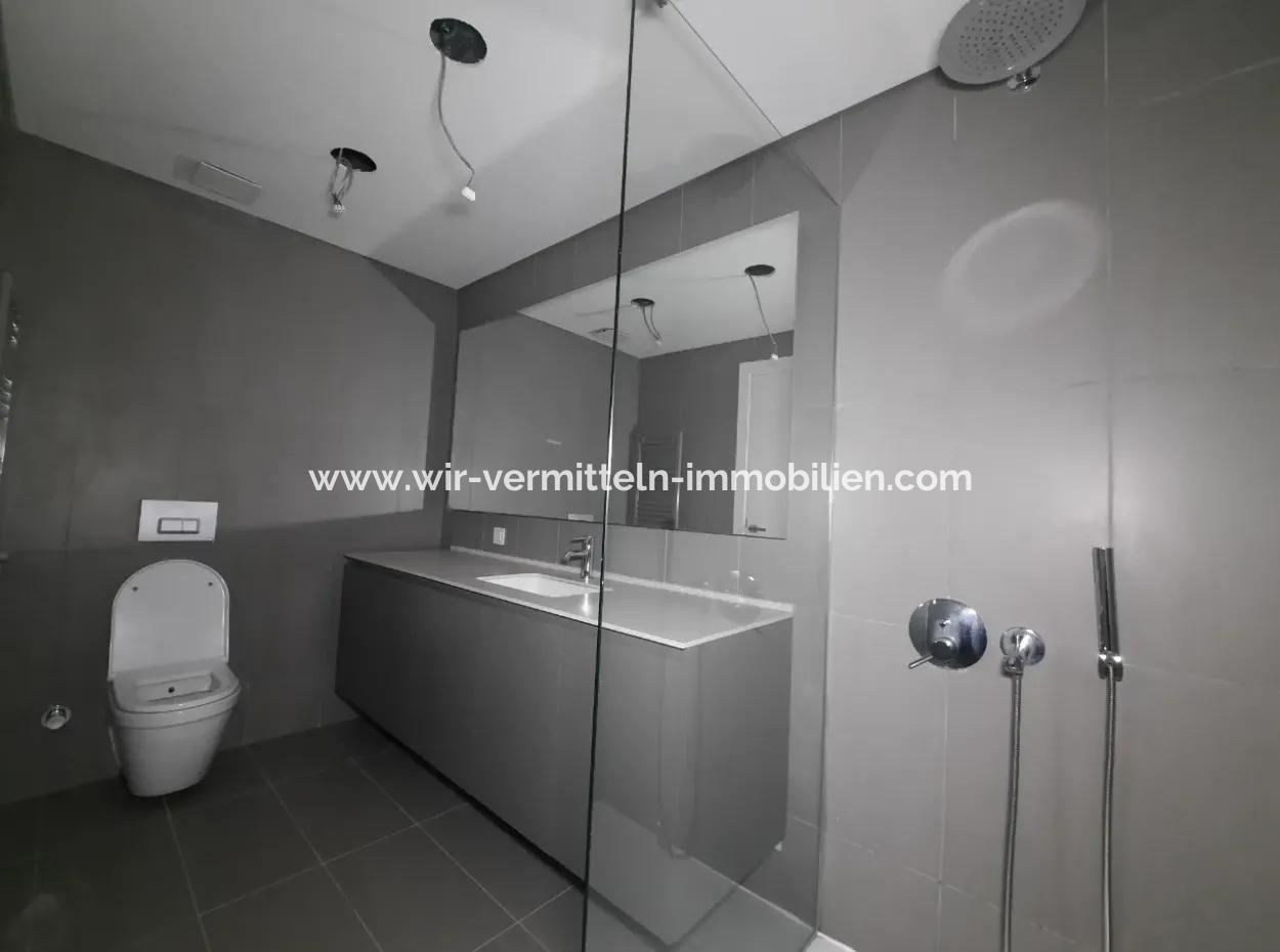 İncek Loft Satılık 5+1 188  M² Peyzaj Manzaralı 1.Kat Daire