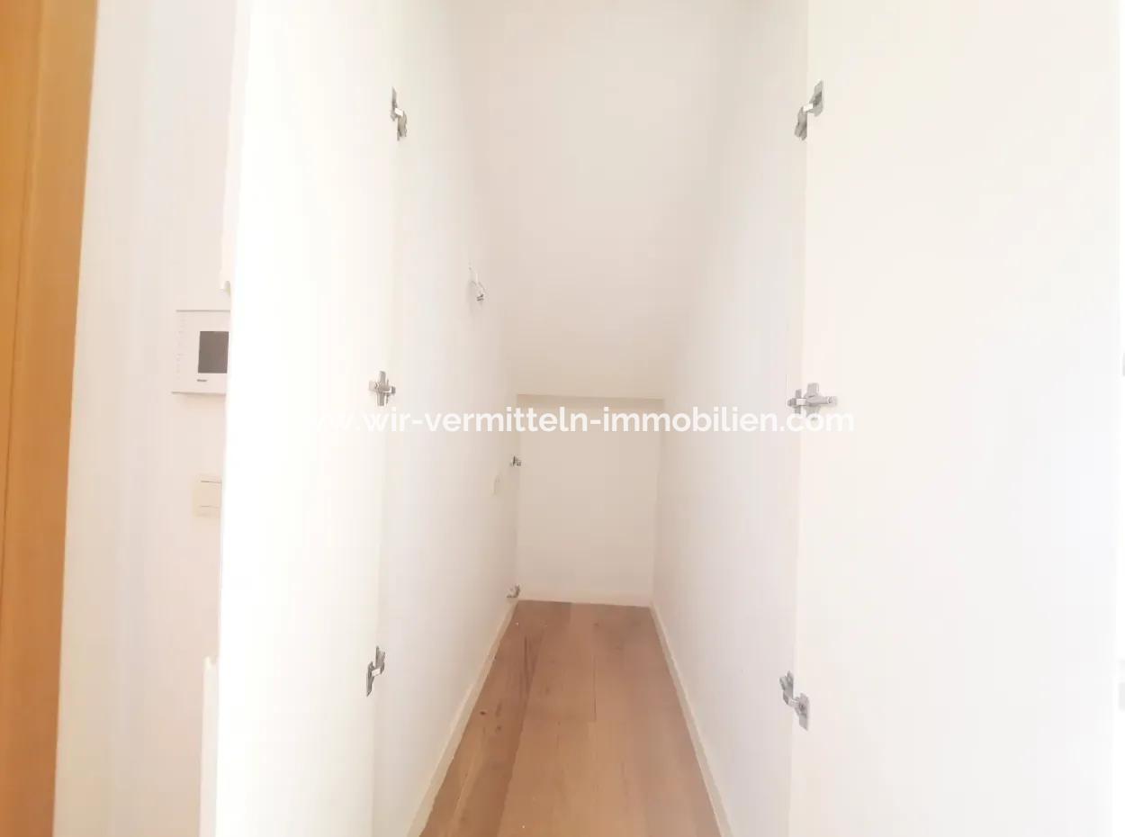 Boş Krediye Uygun İncek Loft Satılık  3+1 Dubleks Peyzaj Manzaralı 1.Kat Daire