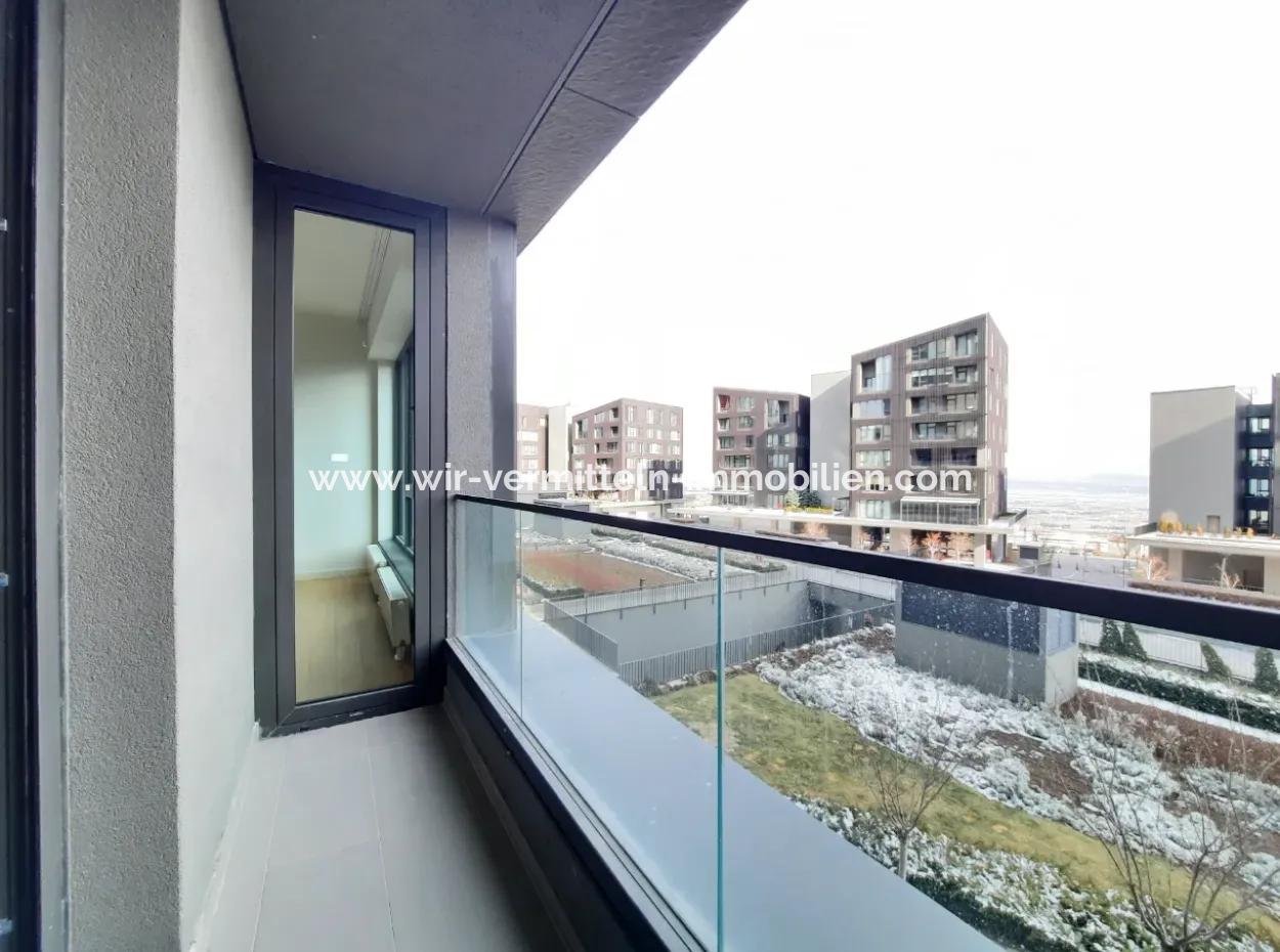 Boş Krediye Uygun İncek Loft Satılık  3+1 Dubleks Peyzaj Manzaralı 1.Kat Daire