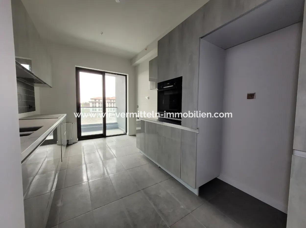 Beytepe İncek Bulvar Loft Satılık 3+1 110 M² 15.Kat Bulvar Manzaralı Daire