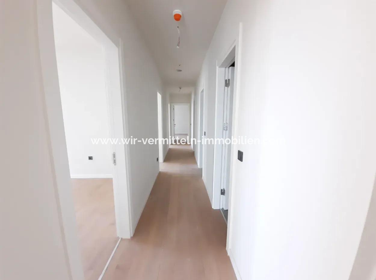 Vatandaşlığa Uygun Beytepe İncek Bulvar Loft Satılık 4+1 17.Kat Park Manzaralı Güney Cephe  Daire