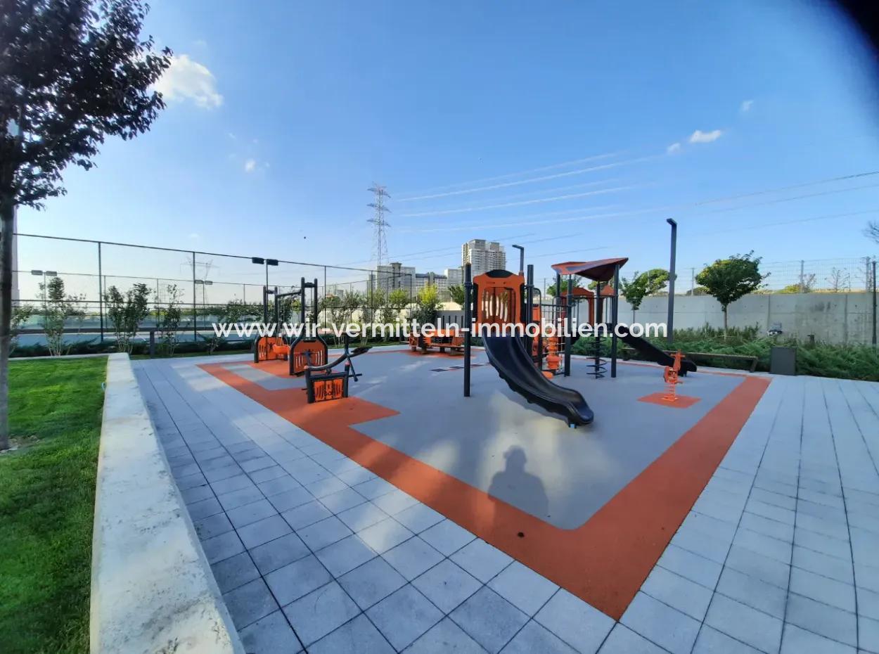 Vatandaşlığa Uygun Beytepe İncek Bulvar Loft Satılık 4+1 17.Kat Park Manzaralı Güney Cephe  Daire