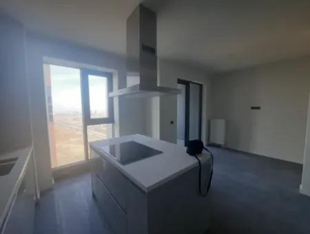 Beytepe İncek Bulvar Loft Satılık 5+1 15.Kat Kiracısız Daire