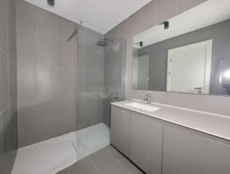 İncek Loft  Kiralık 2+1 85 M² 6.Kat Mogan Cephe Daire