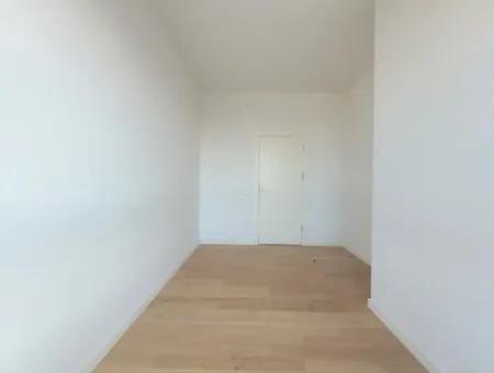 İncek Loft Satılk 3+1 Şehir Manzaralı 10.Kat Daire