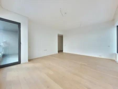 Boş İncek Loft Satılık Teraslı  3+1 110 M² Mogan Manzaralı Daire