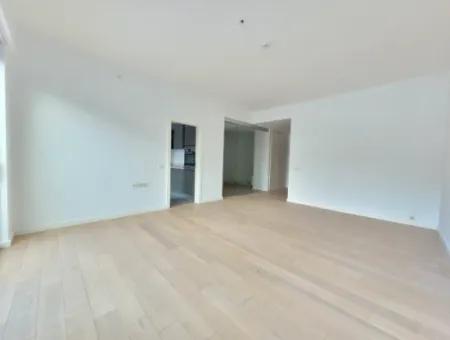 Boş Krediye Uygun İncek Loft Satılık 3+1 Bahçe Dubleksi Şehir Manzaralı Daire