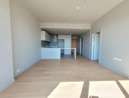 Boş İncek Loft Kiralık  1+1 Göl Manzaralı 11.Kat Daire