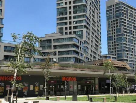 Boş İncek Loft  Satılık 1+1 Göl Manzaralı 2.Kat Daire