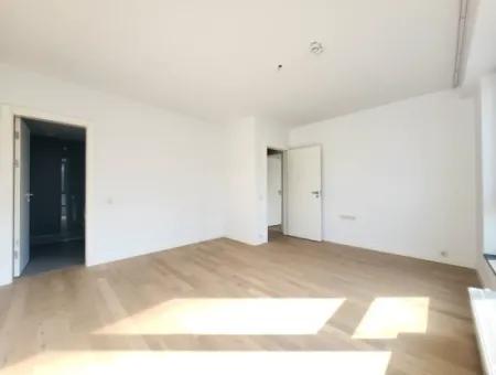 Kiracısız İncek Loft Satılık  2+1 Dubleks Şehir Manzaralı 2.Kat Daire
