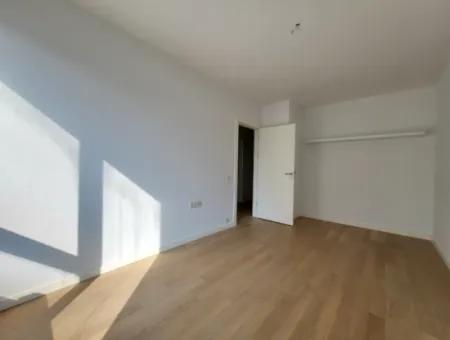 Kiracısız İncek Loft Satılık  2+1 Dubleks Şehir Manzaralı 2.Kat Daire