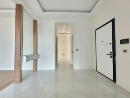 Ankara Çayyolu Alacaatlı Mh. Satılık Viole Sitesi As Royal Prestij Yatay Mimarı Bahçe Katı  4+1 Daire