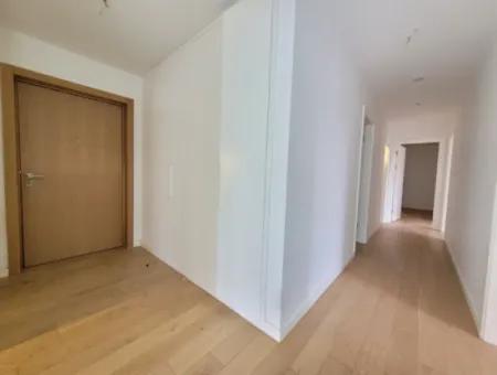 İncek Loft Satılık Teraslı  3+1 Şehir Manzaralı 3.Kat Daire