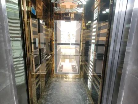 Vatandaşlığa Uygun Ankara Gölbaşı Bahçelievler Mah. 200 M ² Park Manzaralı Arakat Lüks Satılık Daire