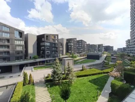 Boş Krediye Uygun Göl Manzaralı İncek Loft Satılık  3+1 Dubleks Peyzaj Manzaralı 2.Kat Daire