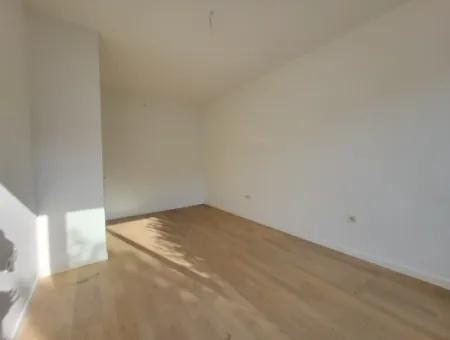 Krediye Uygun Boş İncek Loft Satılık 2,5+1 Peyzaj Manzaralı Bahçe Katı Daire 2 Bahçeli