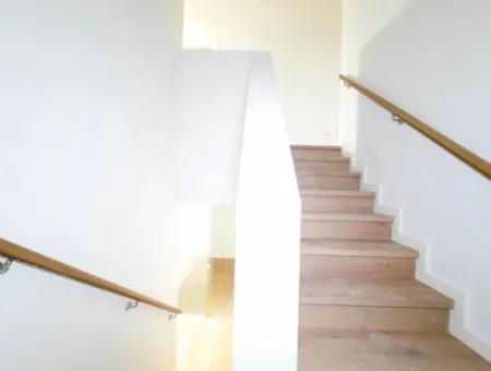 Göl Manzaralı Krediye Uygun İncek Loft Satılık  3+1 Dubleks Peyzaj Manzaralı 2.Kat Daire