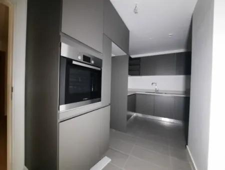 İncek Loft Satılık  4+1  Peyzaj Manzaralı  180 M² 2.Kat Daire