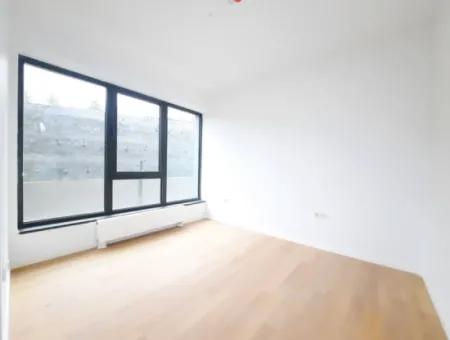 İncek Loft Satılık  4+1  Peyzaj Manzaralı  180 M² 2.Kat Daire