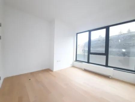 İncek Loft Satılık  4+1  Peyzaj Manzaralı  180 M² 2.Kat Daire