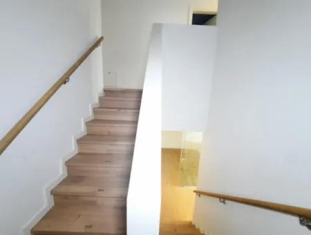 Krediye Uygun İncek Loft Satılık 3+1 Bahçe Dubleksi Peyzaj Manzaralı Daire