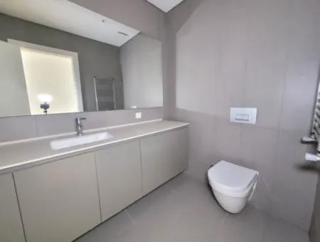 Kiracısız İncek Loft Satılık  5.5+1  Göl Manzaralı 20.Kat Daire