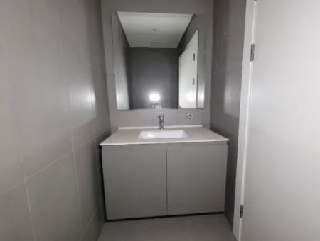 Kiracısız İncek Loft Satılık  5.5+1  Göl Manzaralı 20.Kat Daire