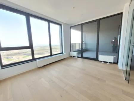 Kiracısız İncek Loft Satılık  5.5+1  Göl Manzaralı 20.Kat Daire