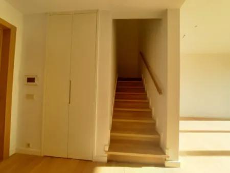 Boş Krediye Uygun İncek Loft Satılık  3+1 Dubleks Peyzaj Manzaralı 1.Kat Daire