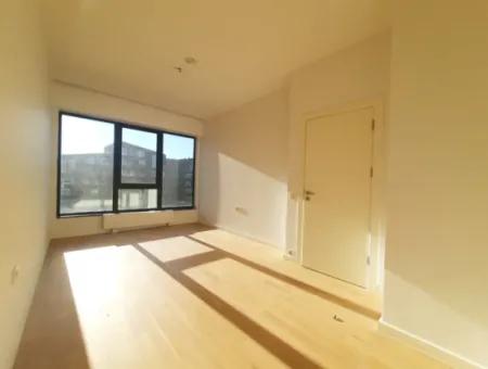 Boş Krediye Uygun İncek Loft Satılık  3+1 Dubleks Peyzaj Manzaralı 1.Kat Daire