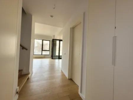 İncek Loft Satılık  2+1 Dubleks Şehir Manzaralı 2.Kat Daire