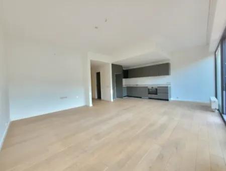 Boş Faturalı İncek Loft Satılık  2+1 Bahçe Dubleks Şehir Manzaralı Daire