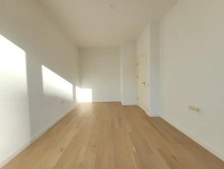 Boş Faturalı İncek Loft Satılık  2+1 Bahçe Dubleks Şehir Manzaralı Daire