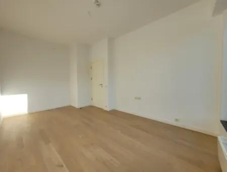 Boş Faturalı İncek Loft Satılık  2+1 Bahçe Dubleks Şehir Manzaralı Daire